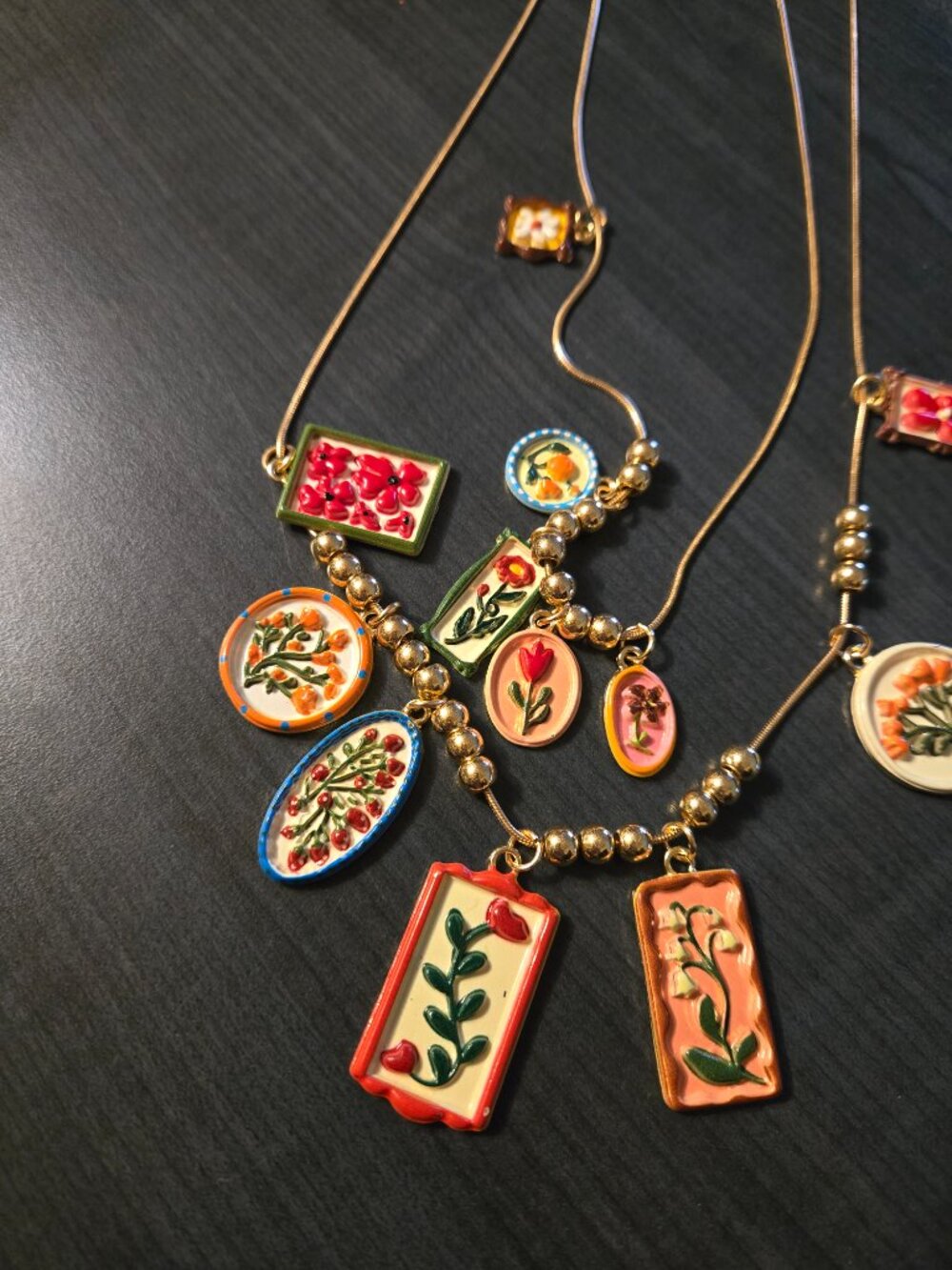 NEW 2026 Zara Double Ceramic enamel Floral necklace - Picture 4 of 7